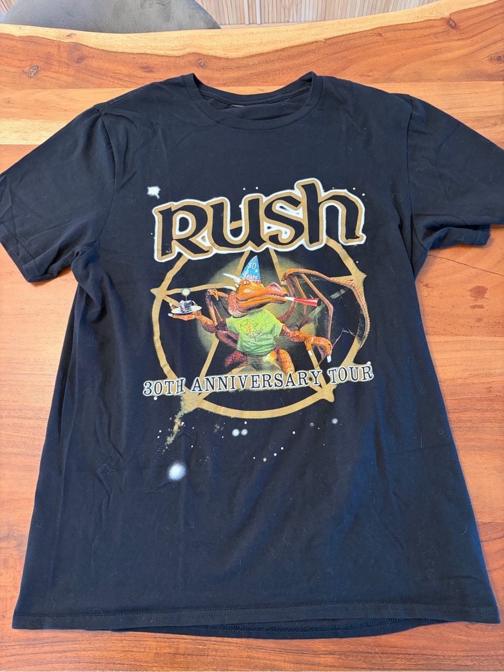 Source Unknown Black Rush 30th Anniversary Tour Graphic Tee 2004 men’s med